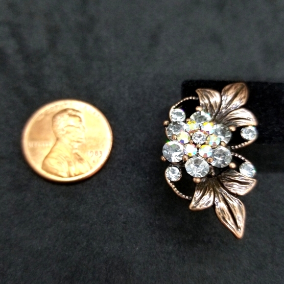 Copper aurora borealis crystal flower earrings - Picture 6 of 7